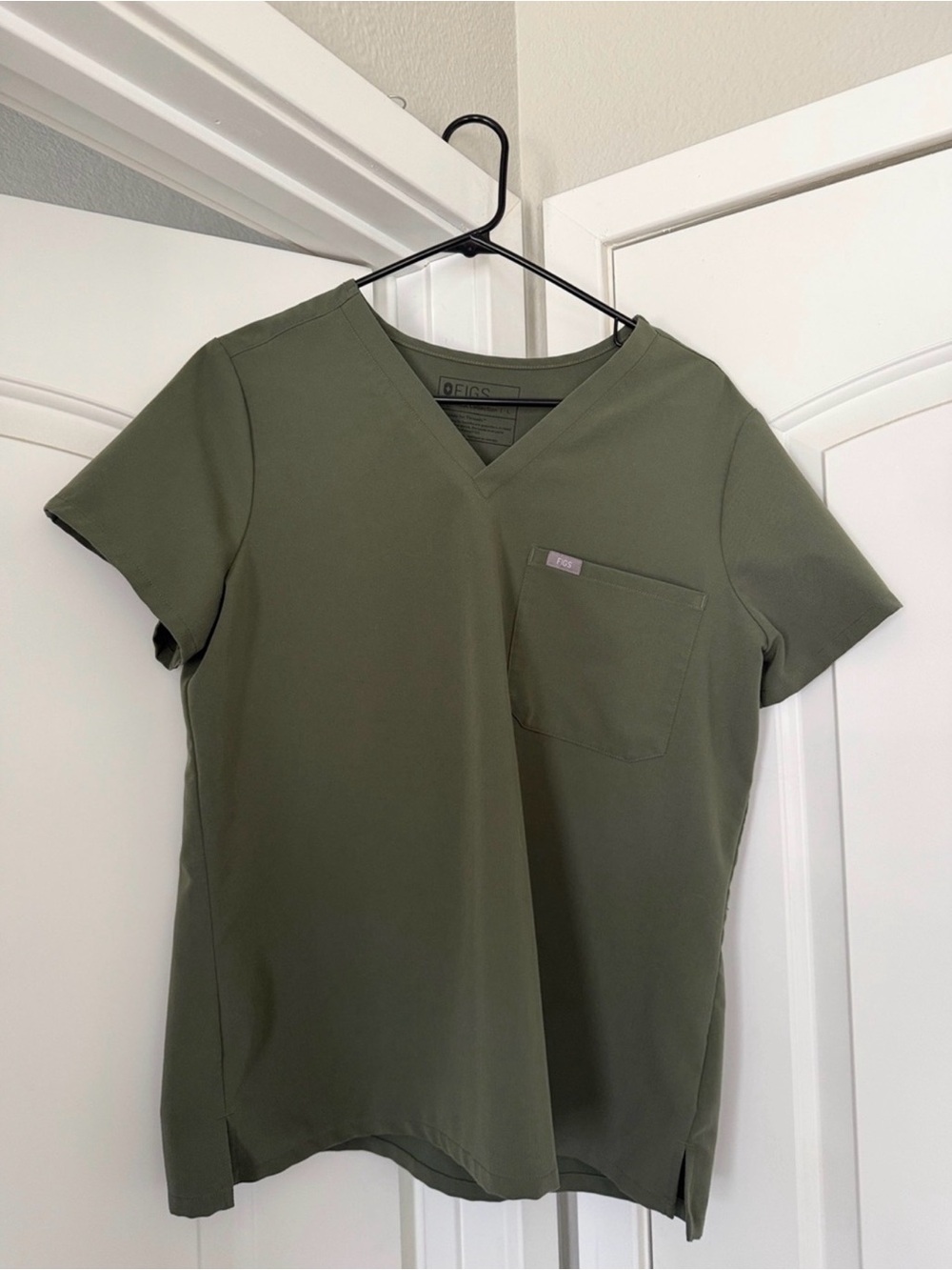 Figs Moss Catarina Scrub Top